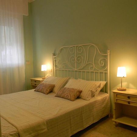 Villa Serena เวียเรจโจ ภายนอก รูปภาพ